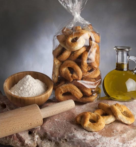 Taralli with olive oil